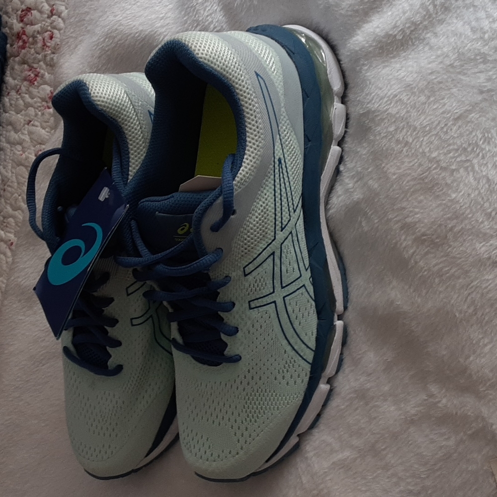Asics Gel-superion Running shoe nwt